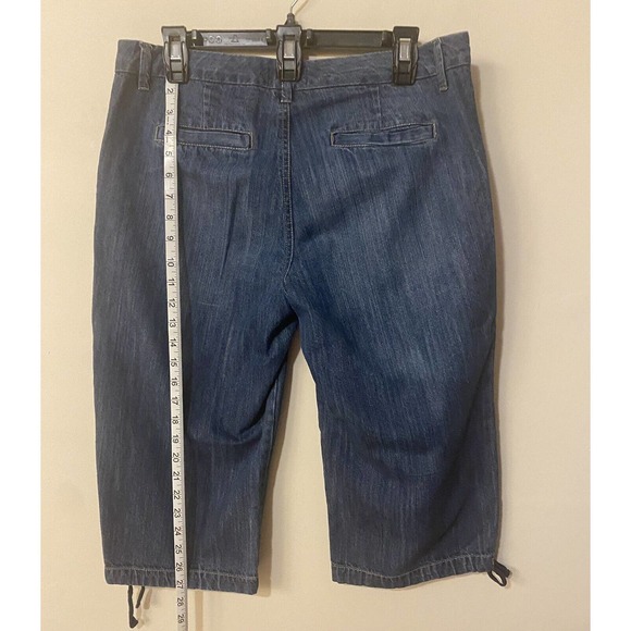 Women’s Duck Head Capris Size 10 Blue Medium Wash Denim Wide Leg - Picture 2 of 2